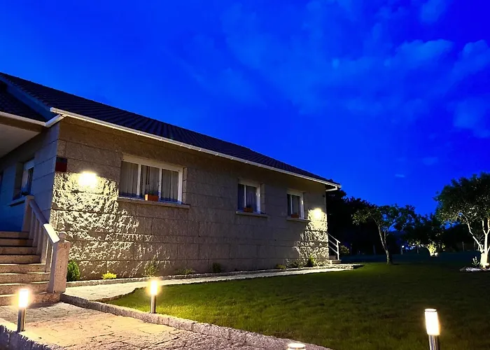 Semesterbostad A Casa Da Bisavoa *